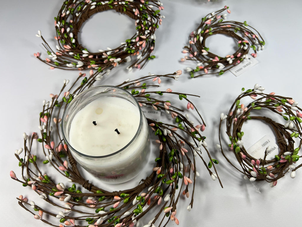 Easter Pip Berry Candle Ring: Spring Floral Decor (4.5")