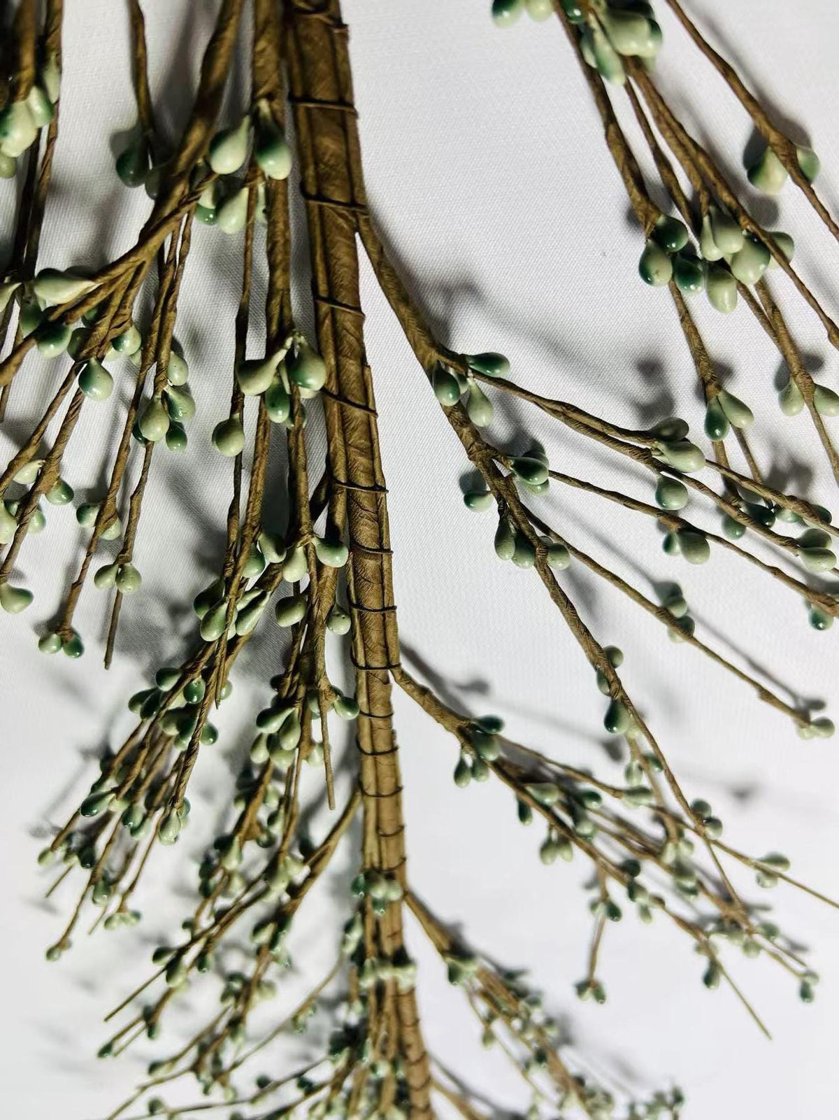 Sage Green Pip Berry Garland: Handmade Floral Decor (4.5 feet)