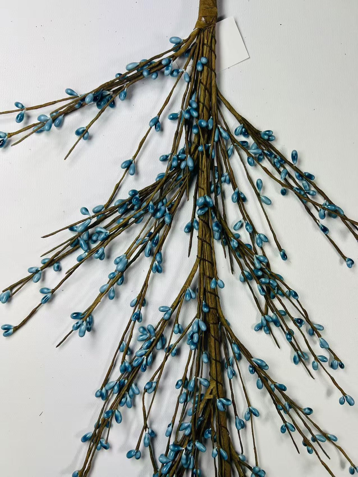 4.5 ft Light Blue Pip Berry Garland | Spring Farmhouse Decor | Rustic Country Wedding Decoration