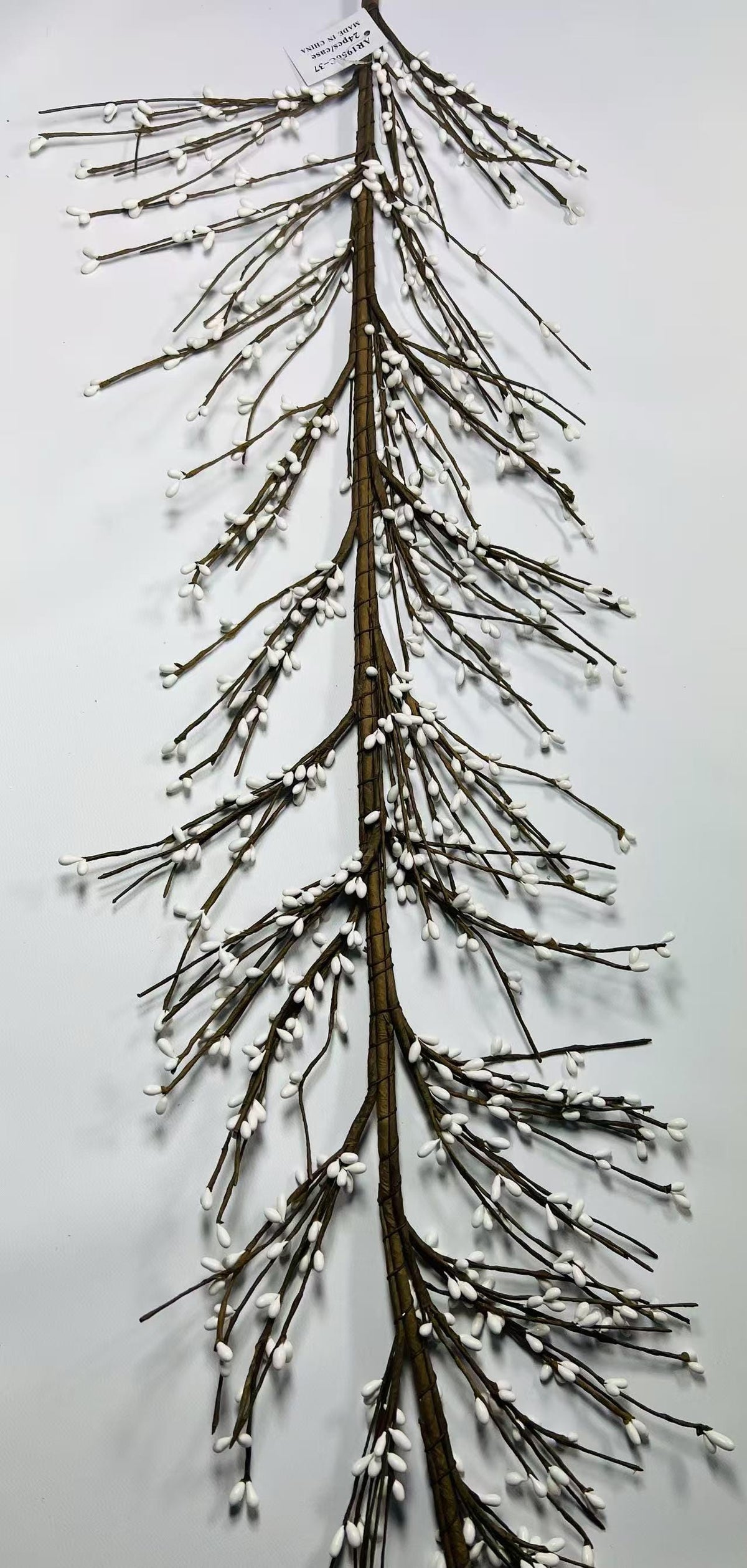 4.5ft Artificial White Berry Garland – Rustic Twig Vine for Farmhouse Mantel Wedding Decor