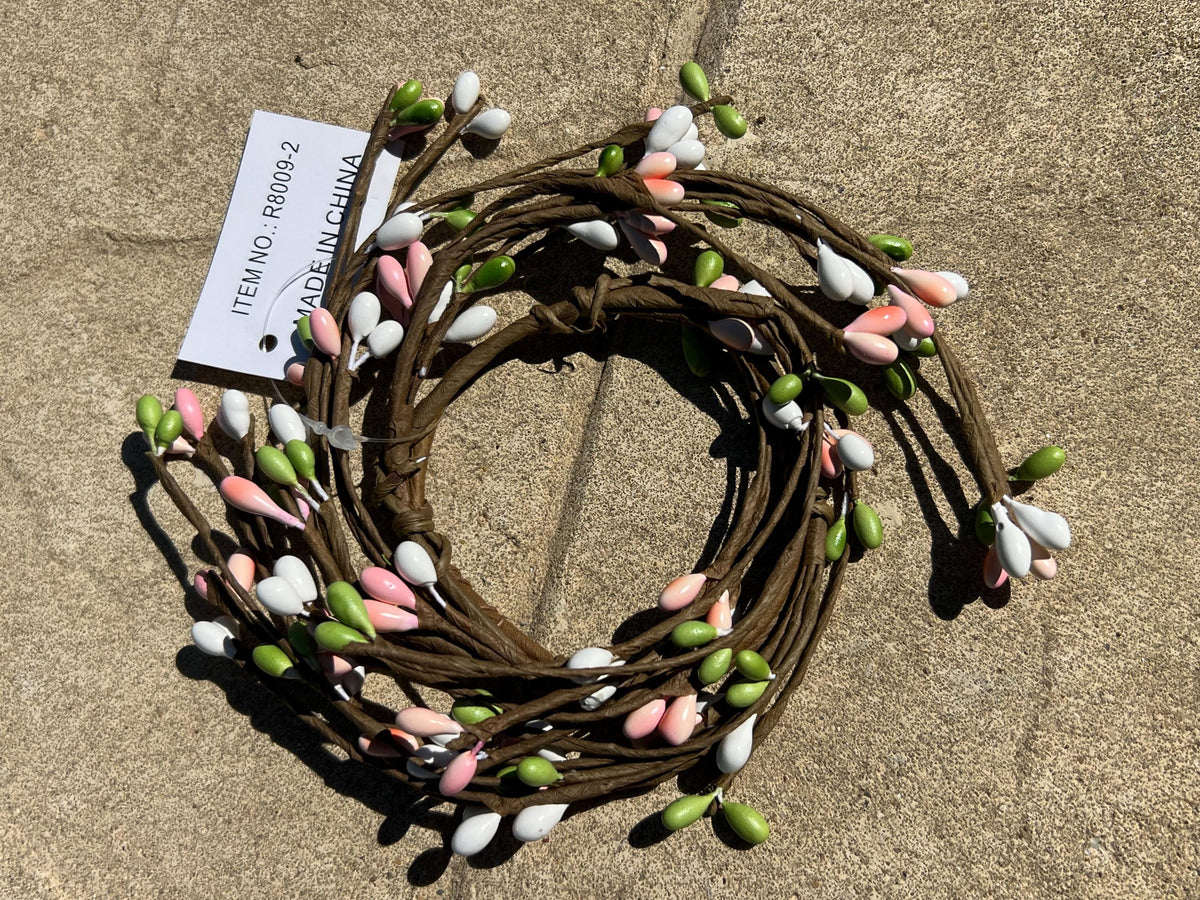 Easter Pip Berry Candle Ring: Pastel Spring Decor (2.5")
