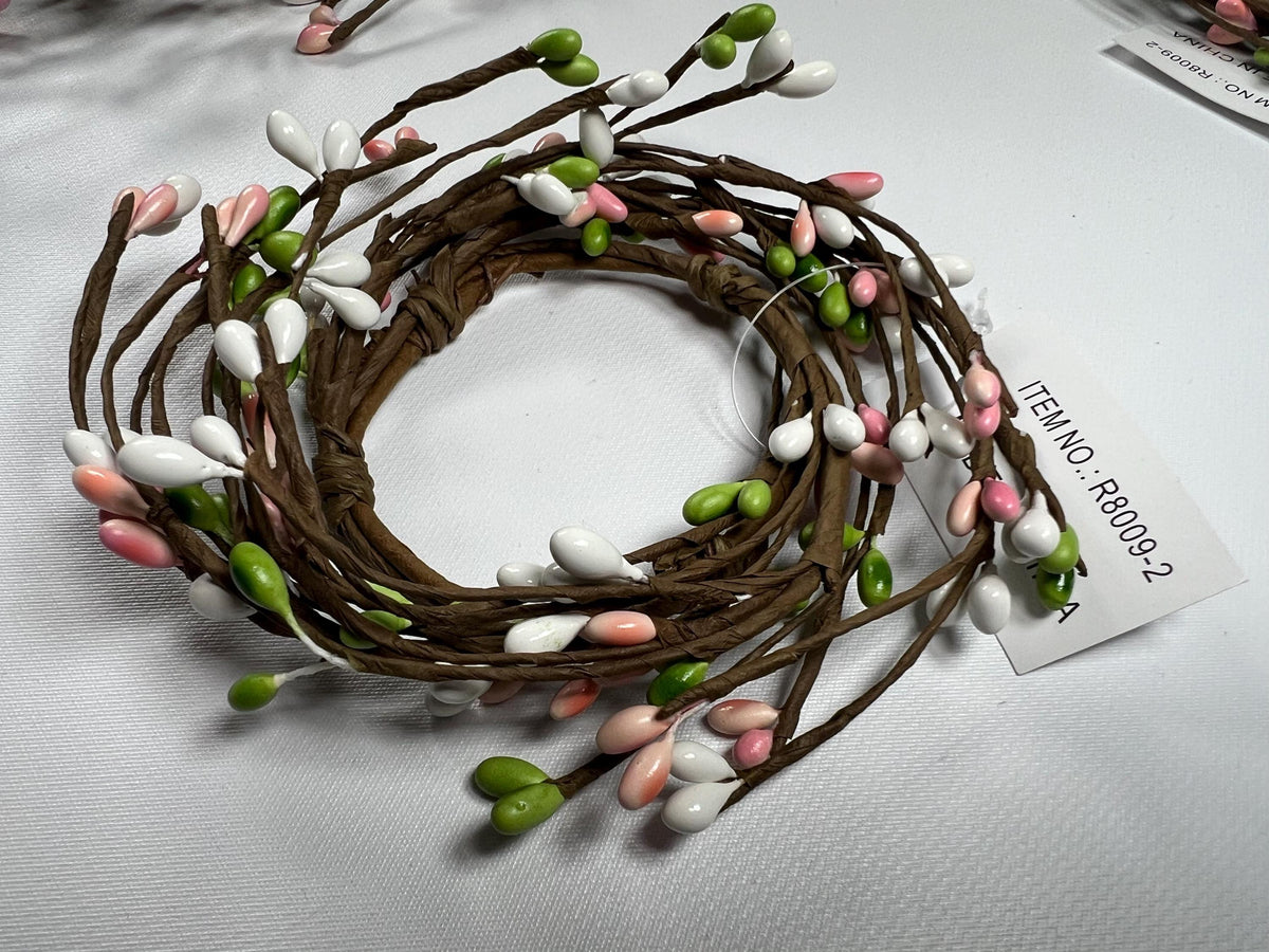 Easter Pip Berry Candle Ring: Pastel Spring Decor (2.5")