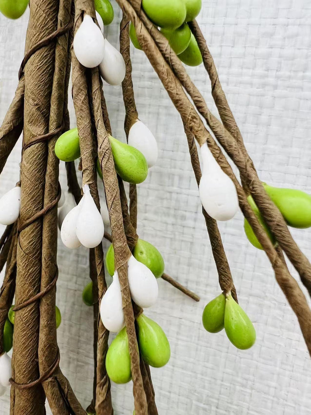 Pip Berry Garland 55” Green White Spring Farmhouse Rustic Easter Mantel Decor