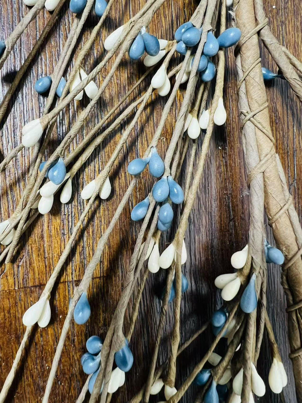 Blue and Cream Pip Berry Garland Rustic Farmhouse Door Swag Wall Decor Country Style