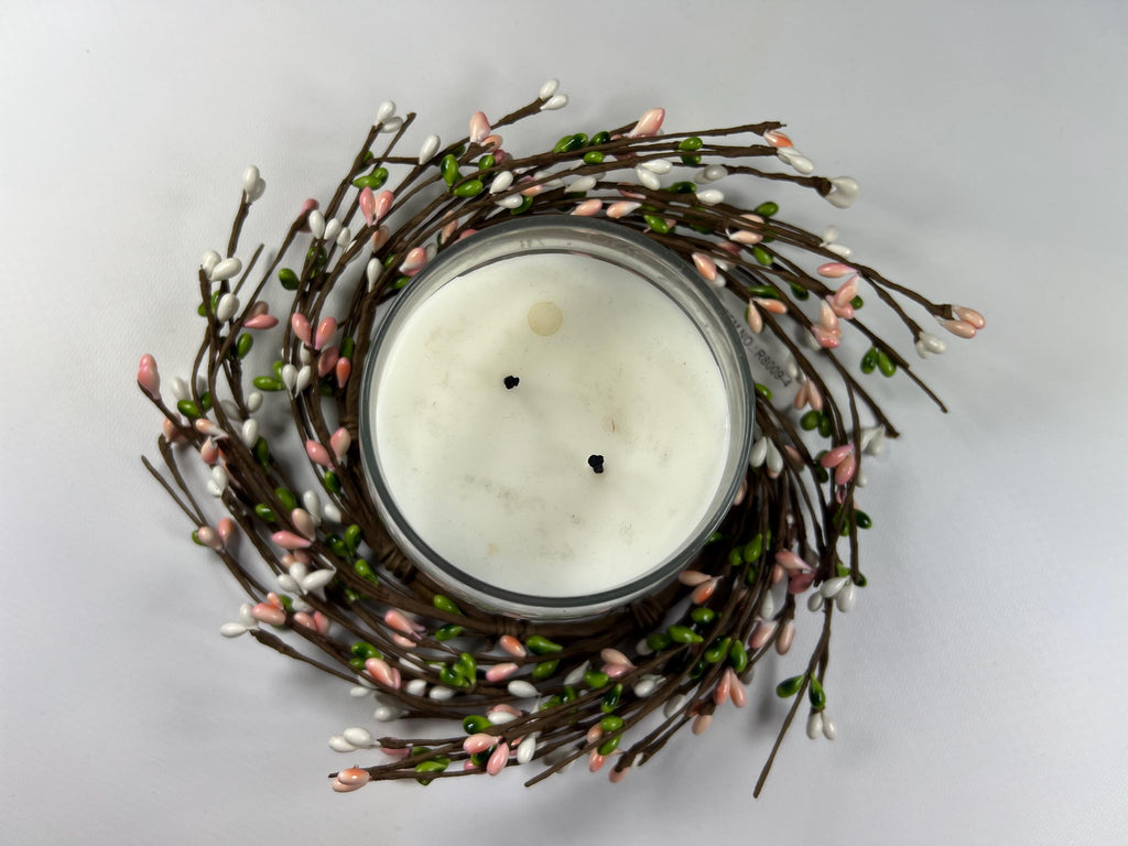 Easter Pip Berry Candle Ring: Spring Floral Decor (4.5")