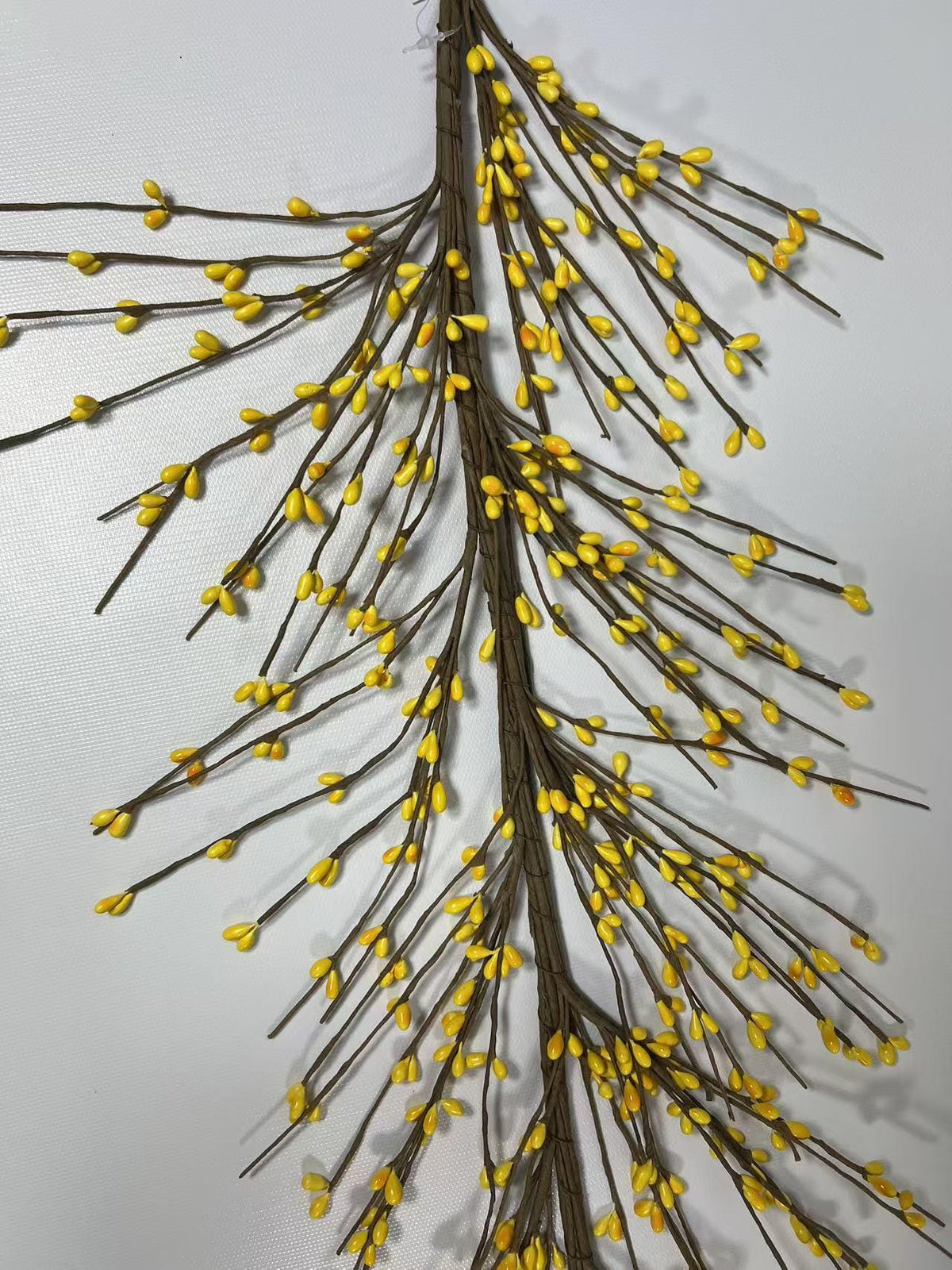 Yellow Pip Berry Garland 4.5ft | Rustic Farmhouse Spring Decor | Primitive Floral Mantel Garland