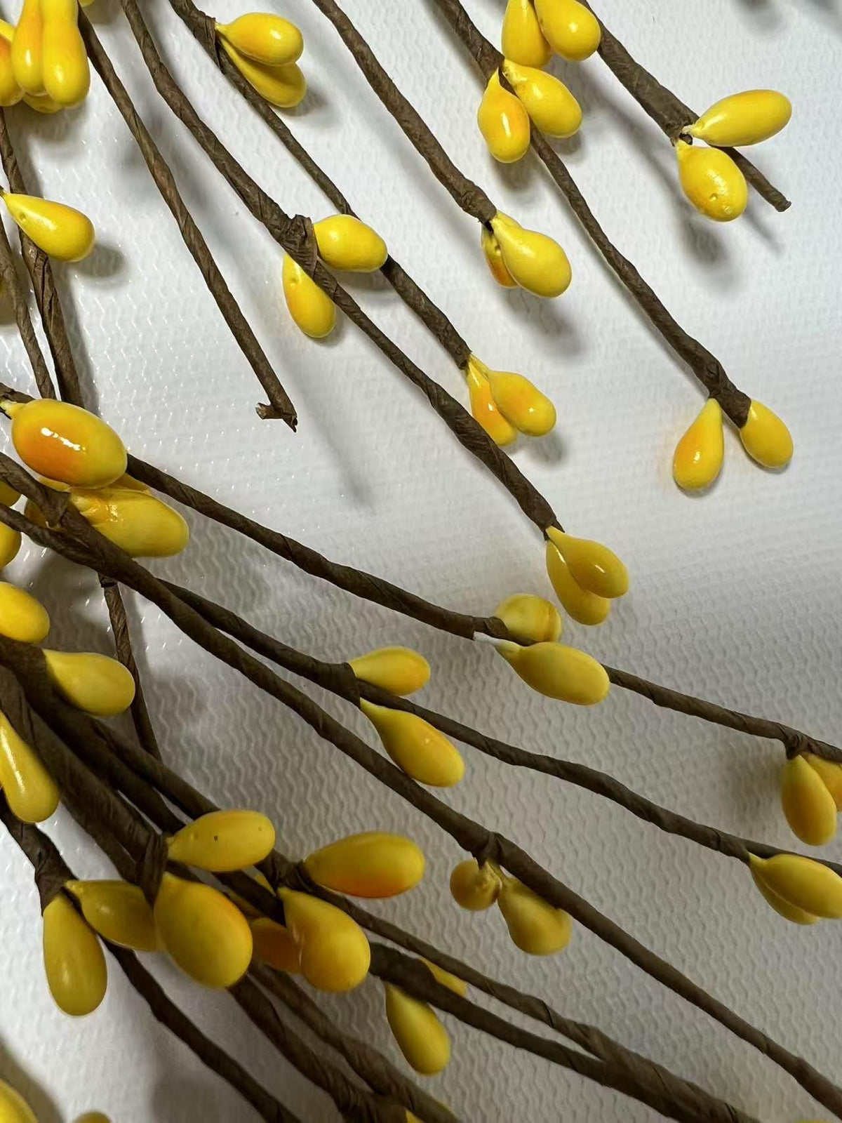 Yellow Pip Berry Garland 4.5ft | Rustic Farmhouse Spring Decor | Primitive Floral Mantel Garland
