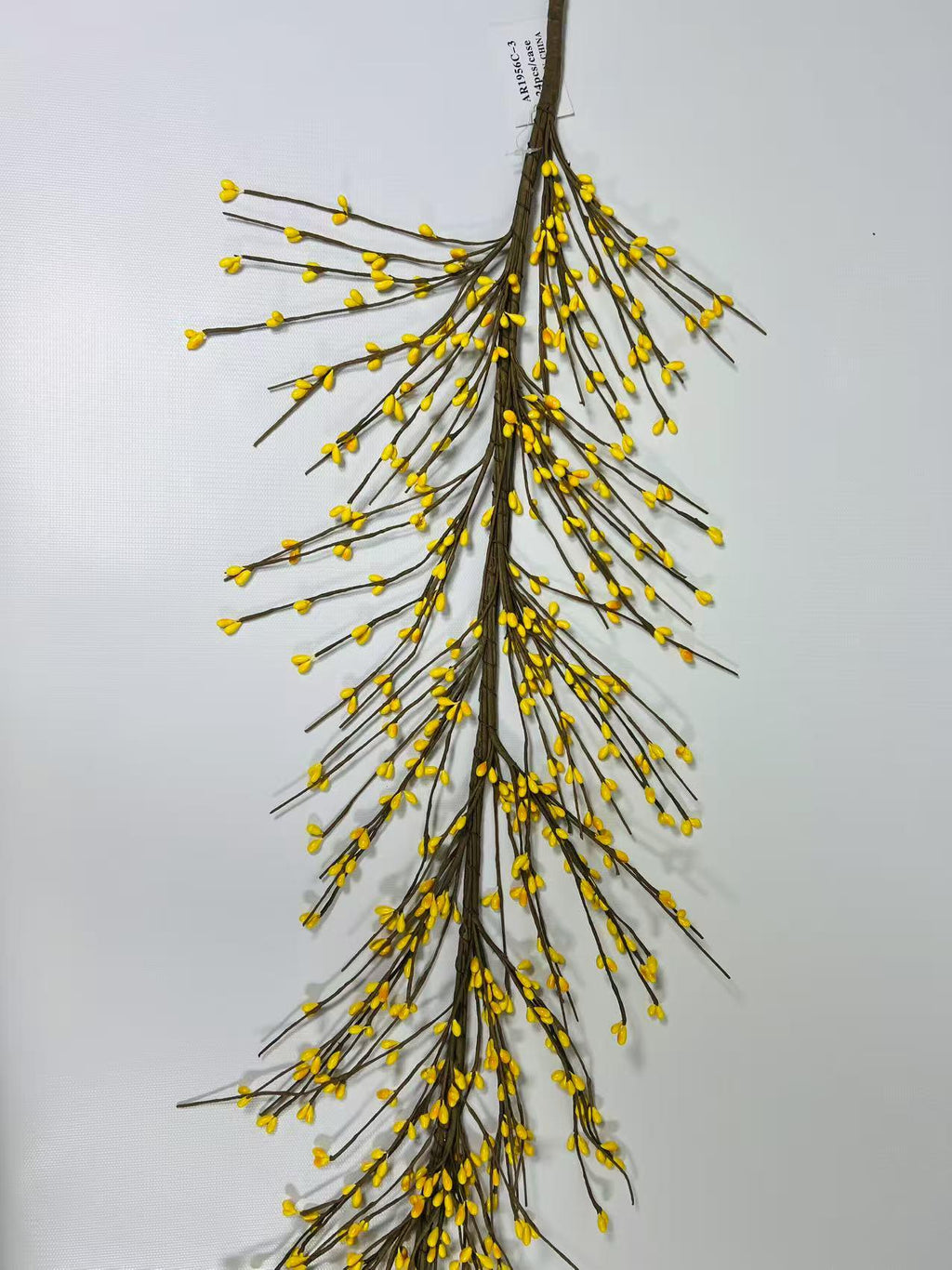 Yellow Pip Berry Garland 4.5ft | Rustic Farmhouse Spring Decor | Primitive Floral Mantel Garland