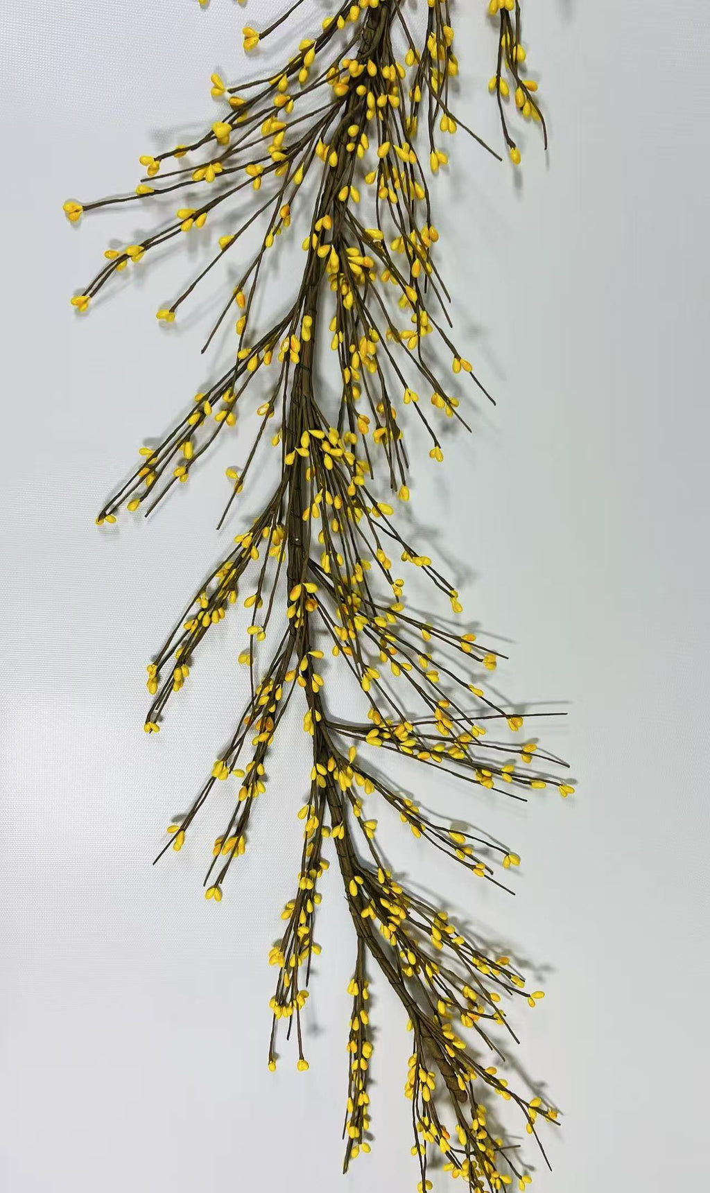 Yellow Pip Berry Garland 4.5ft | Rustic Farmhouse Spring Decor | Primitive Floral Mantel Garland