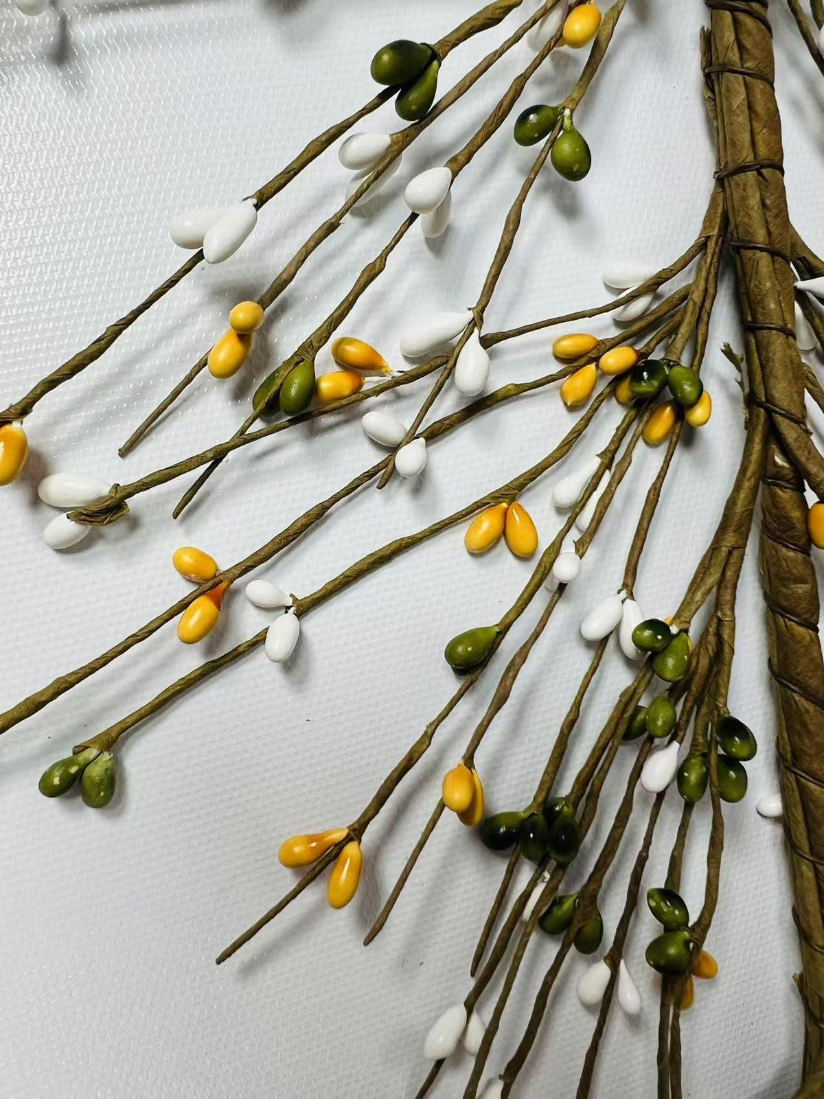 Green Yellow White Pip Berry Garland 4.5ft | Spring Farmhouse Decor | Rustic Country Mantel Garland