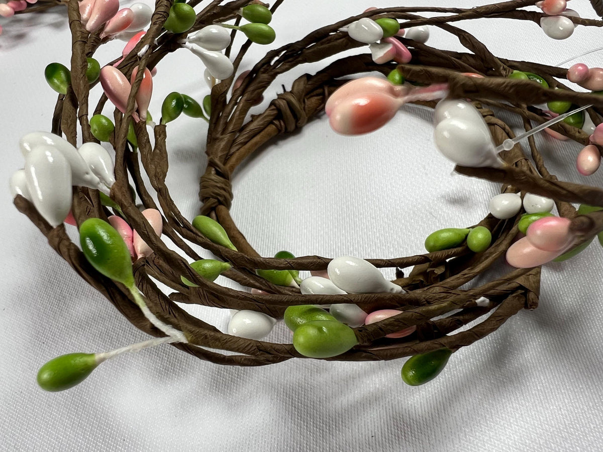 Easter Pip Berry Candle Ring: Pastel Spring Decor (2.5")
