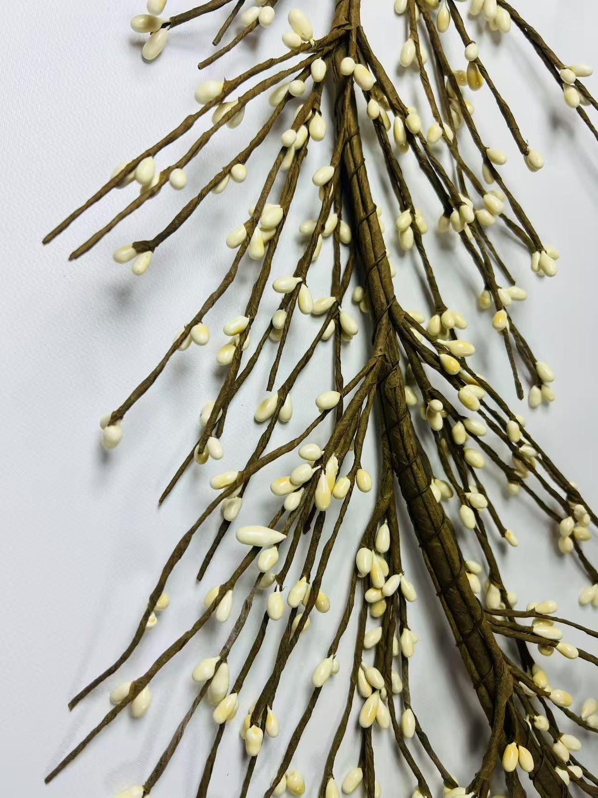 55” Cream Berry Garland, Rustic Farmhouse Decor, Artificial Twig Vine for Mantel or Wedding