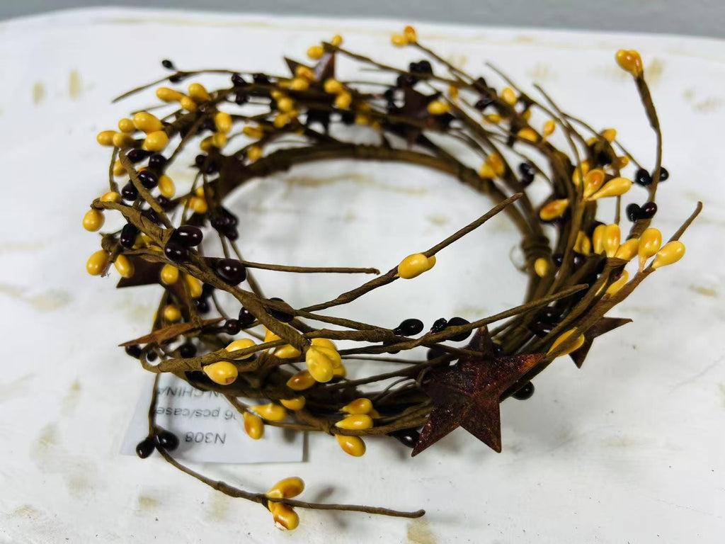 Pip Berry Candle Ring: Mustard, Burgundy, and Rustic Stars