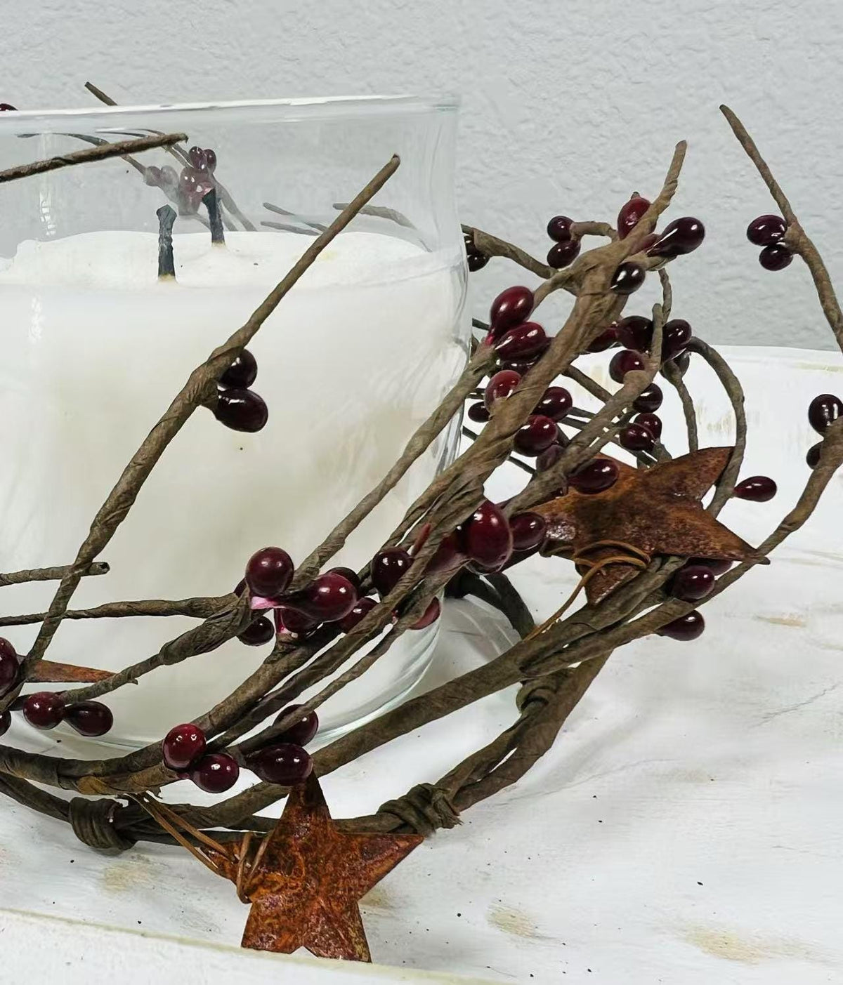 Burgundy Pip Berry Candle Ring: Rustic Star Farmhouse Decor