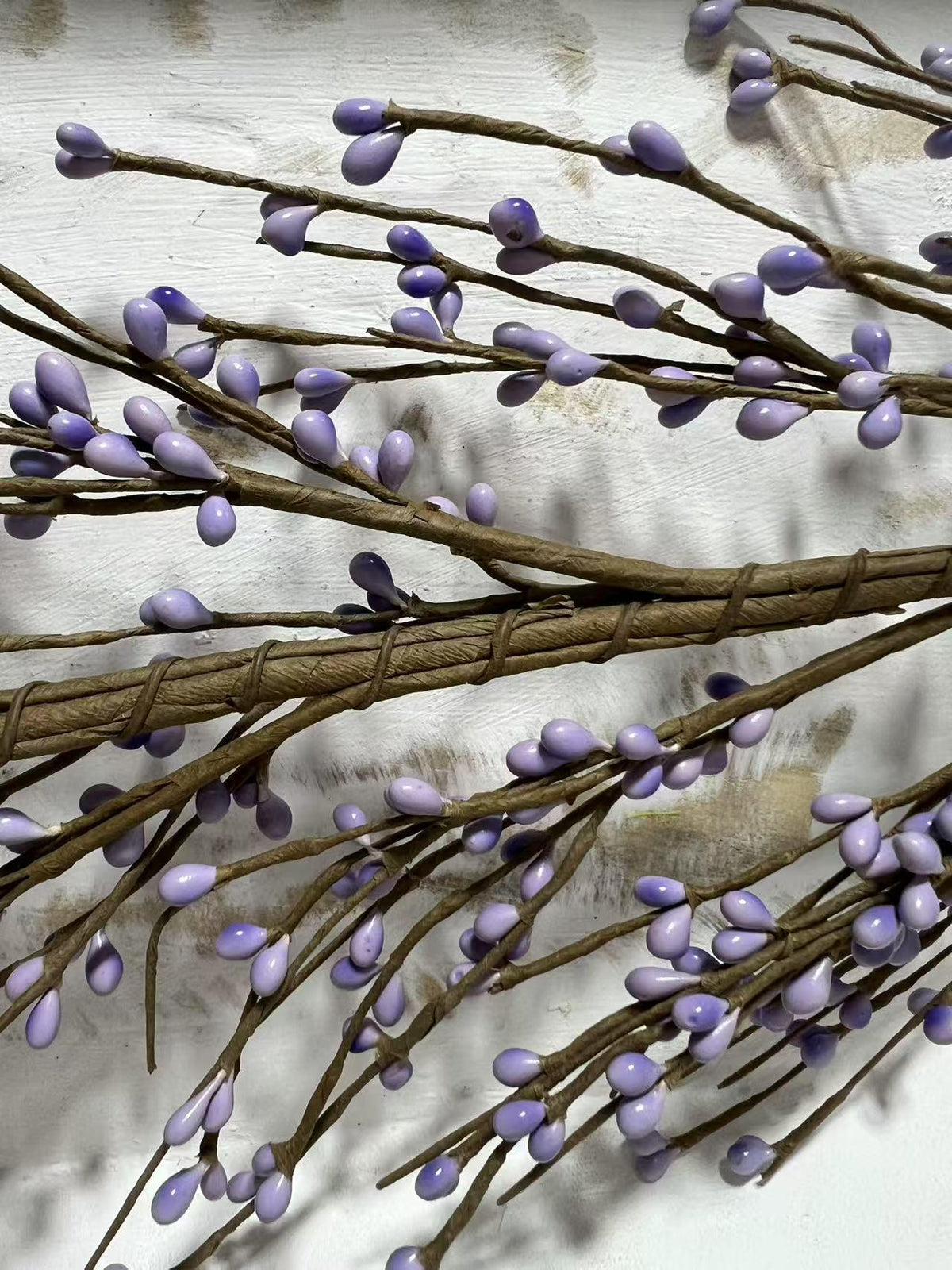 Lilac Pip Berry Garland 4.5ft | Rustic Country Decor | Spring Farmhouse Mantel Garland