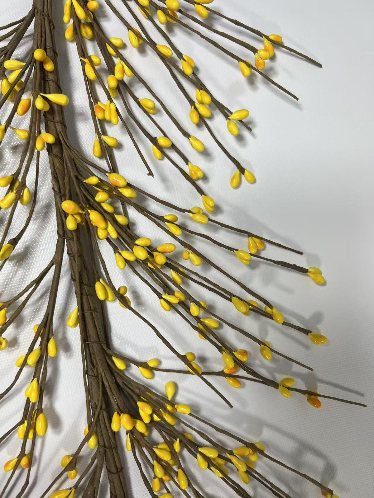 Yellow Pip Berry Garland 4.5ft | Rustic Farmhouse Spring Decor | Primitive Floral Mantel Garland