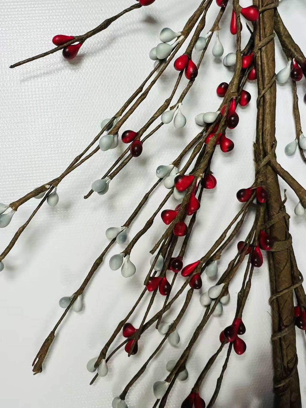 Red and Gray Pip Berry Garland 4.5ft | Rustic Farmhouse Christmas Decor | Winter Mantel Garland