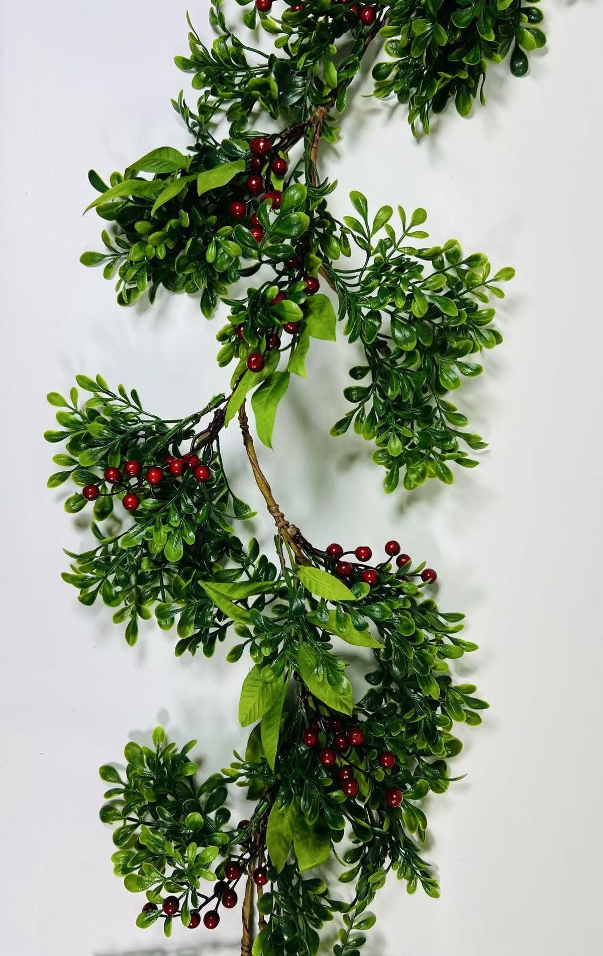 5ft Artificial Boxwood Garland with Red Berries | Christmas Greenery Vine | Holiday Mantel Decor
