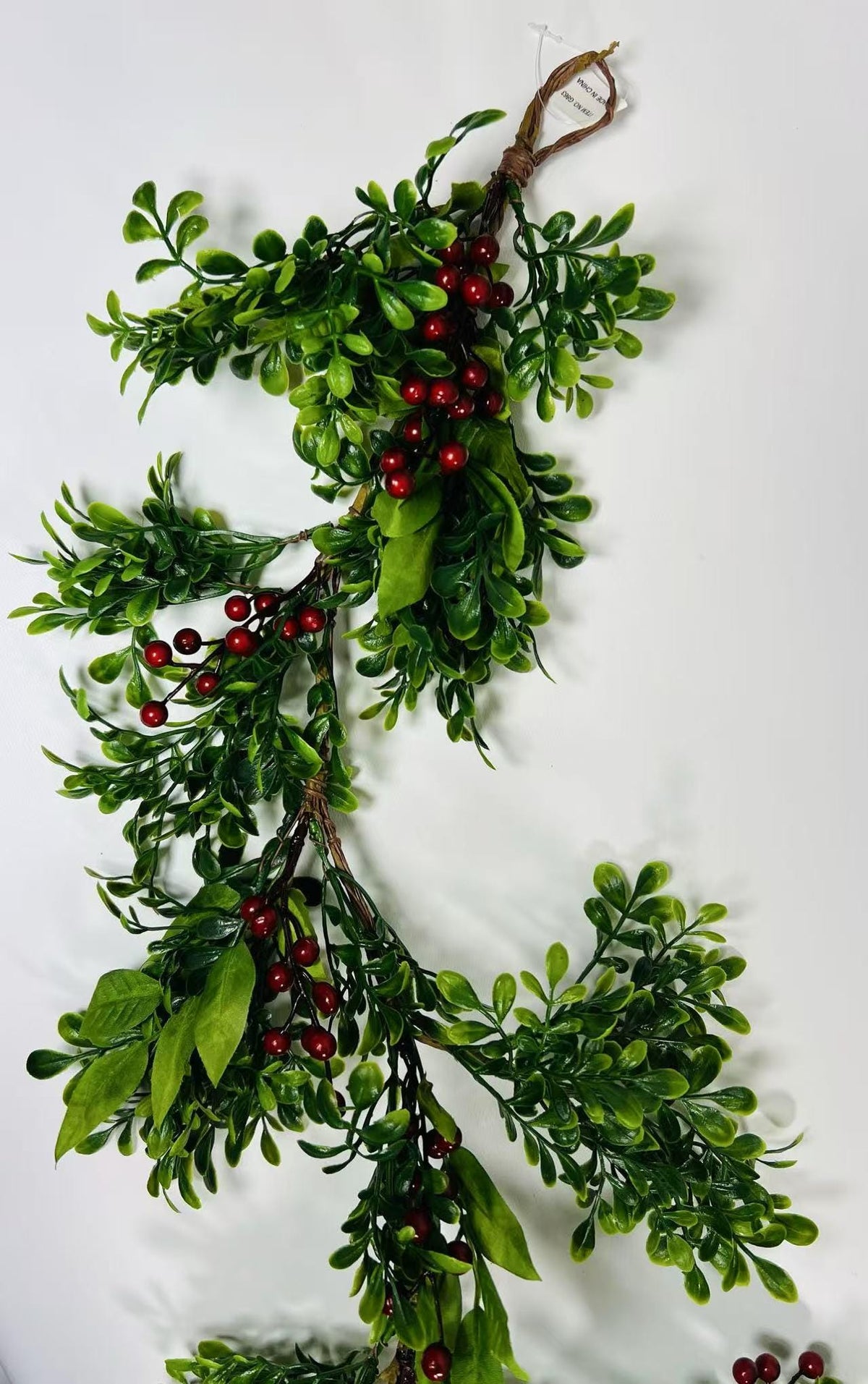 5ft Artificial Boxwood Garland with Red Berries | Christmas Greenery Vine | Holiday Mantel Decor