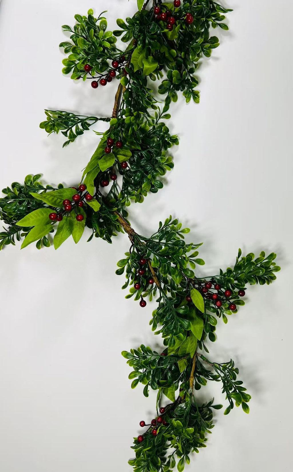 5ft Artificial Boxwood Garland with Red Berries | Christmas Greenery Vine | Holiday Mantel Decor
