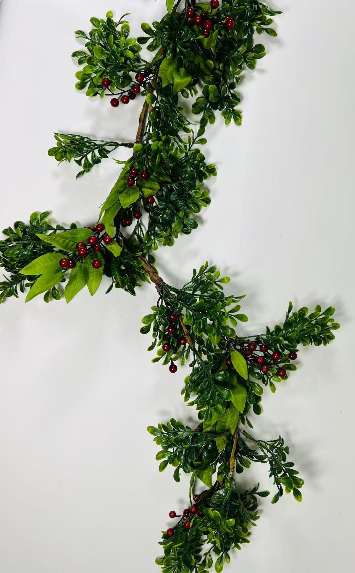5ft Artificial Boxwood Garland with Red Berries | Christmas Greenery Vine | Holiday Mantel Decor