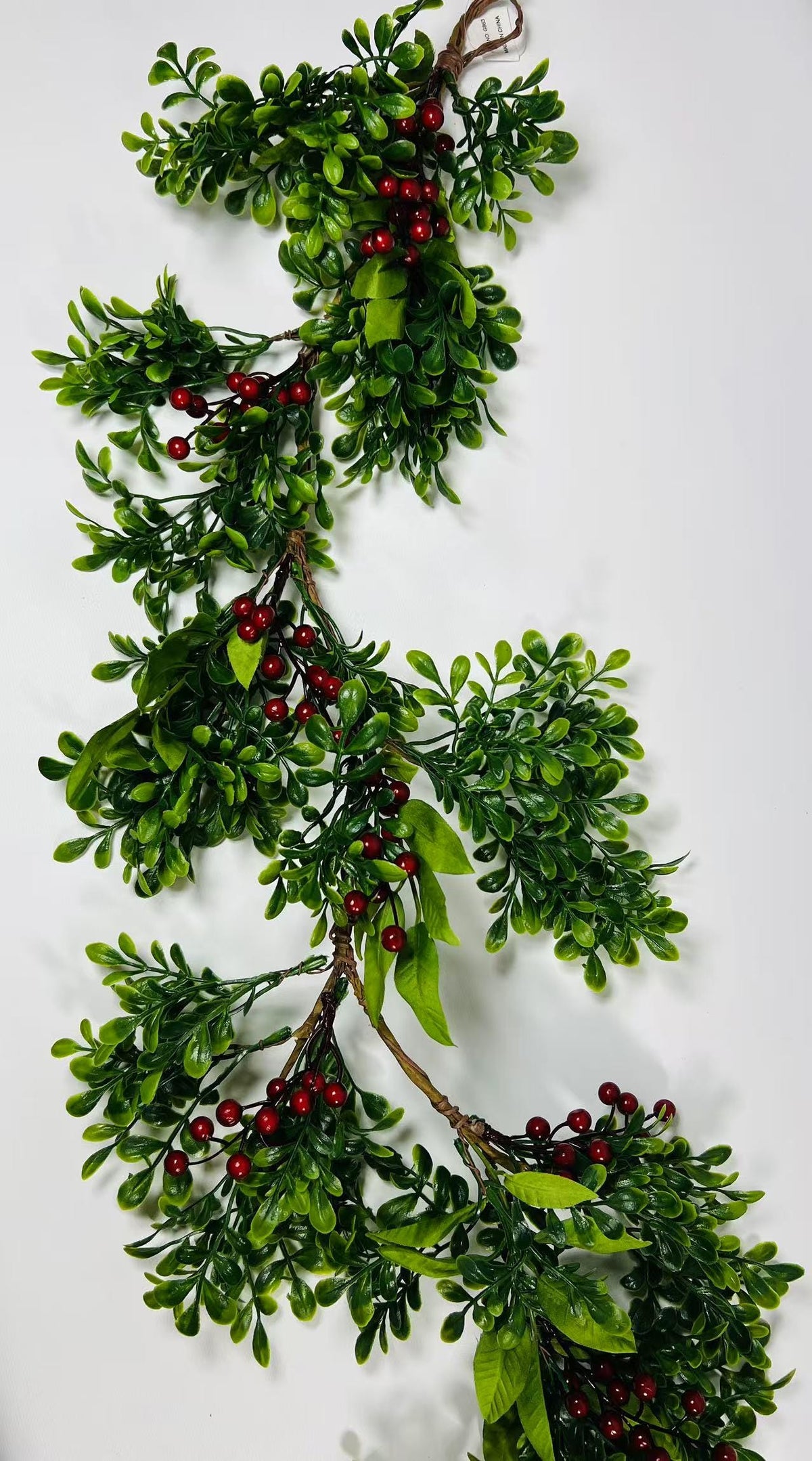 5ft Artificial Boxwood Garland with Red Berries | Christmas Greenery Vine | Holiday Mantel Decor