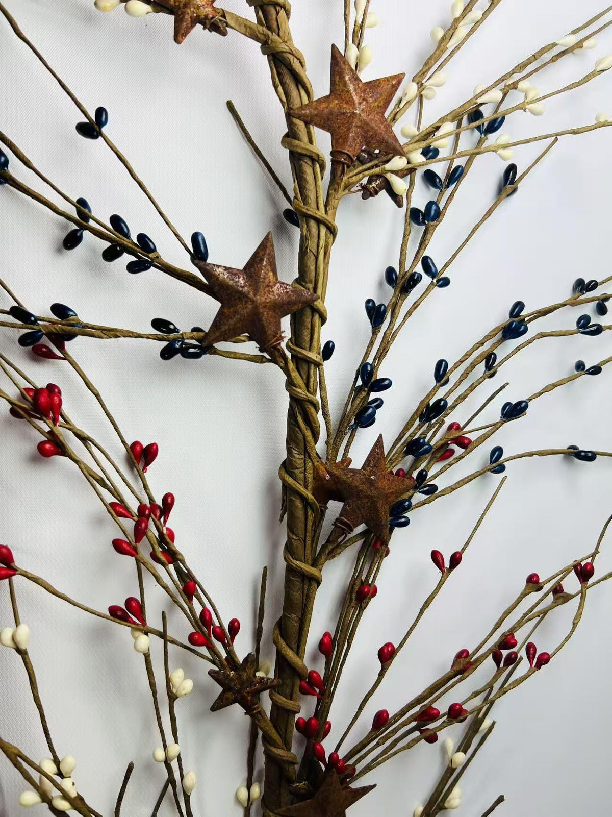 Patriotic Pip Berry Garland 55” Red White Blue Rustic Stars Americana Decor Mantel Wreath