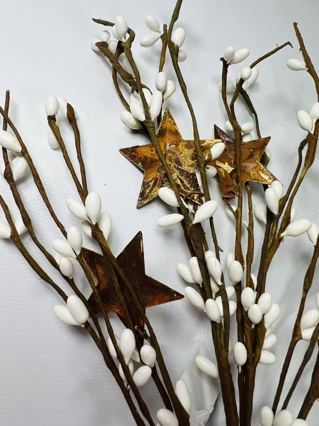 14” White Pip Berry Stem with Rusty Stars, Rustic Floral Pick, Farmhouse Primitive Decor