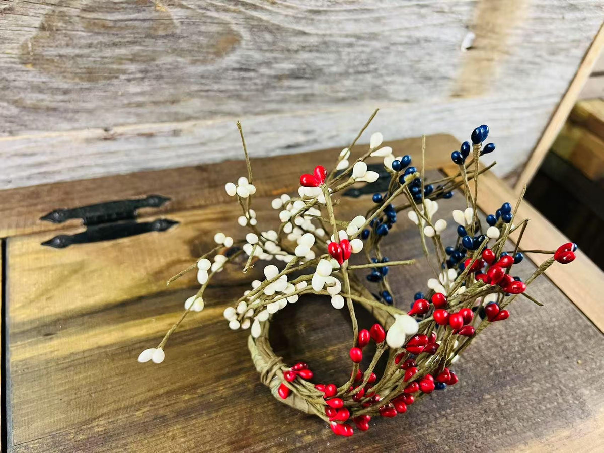 Pip Berry Candle Ring: 2.5" Patriotic Farmhouse Decor