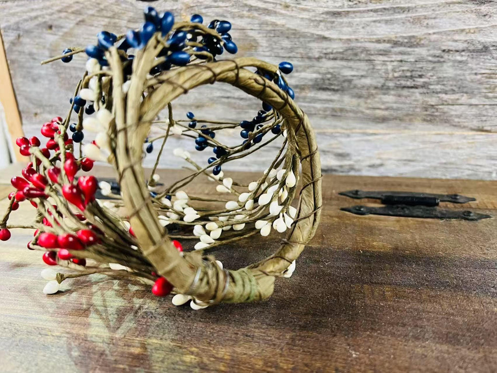 Pip Berry Candle Ring: 2.5" Patriotic Farmhouse Decor