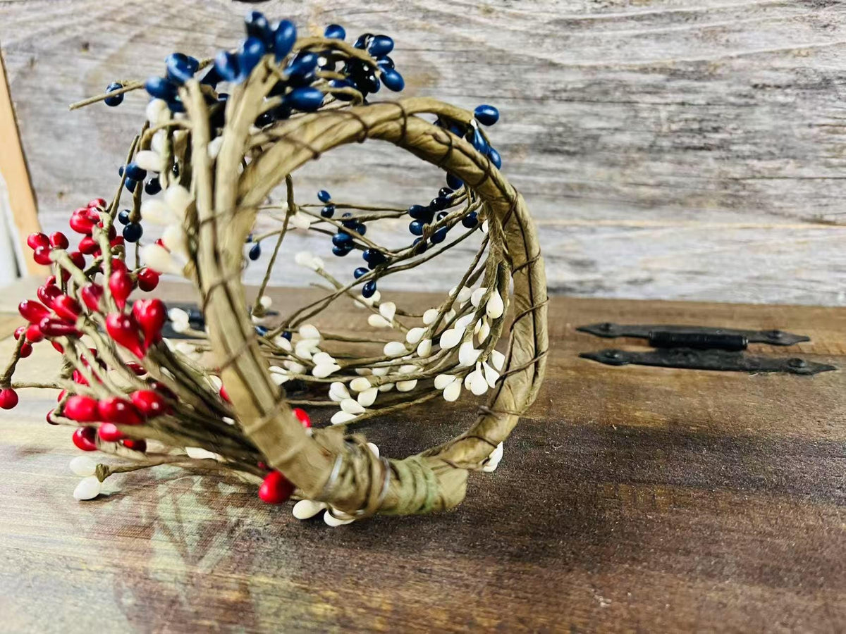 Pip Berry Candle Ring: 2.5" Patriotic Farmhouse Decor