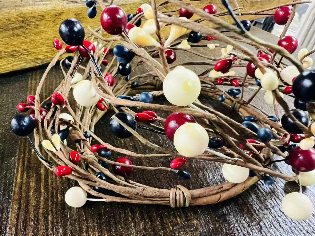 Patriotic Pip Berry Candle Ring: Americana Farmhouse Wreath, 4.5 Inch