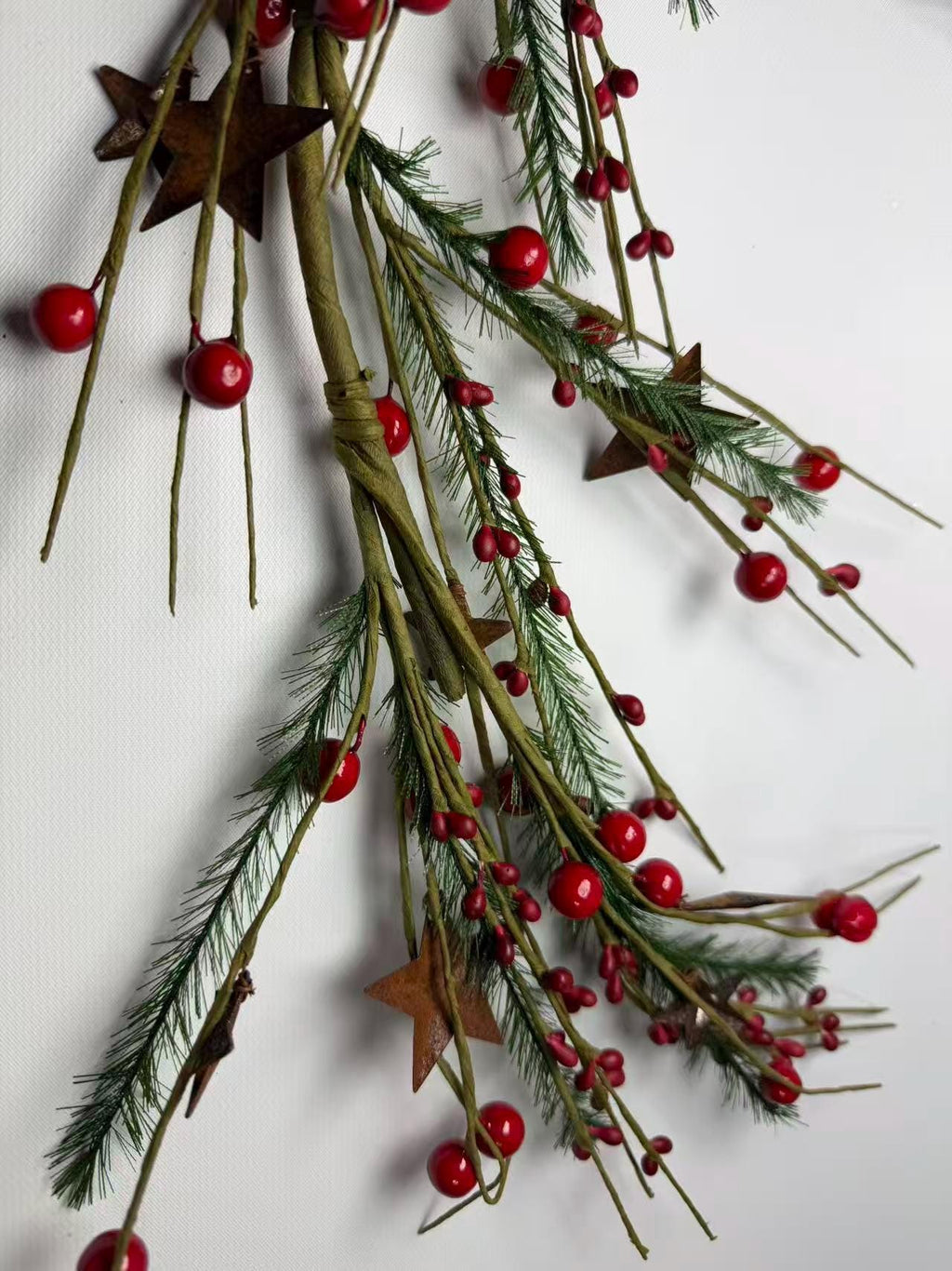 55 Inch Rustic Christmas Garland with Red Berries, Pine Greenery & Metal Stars Farmhouse Decor