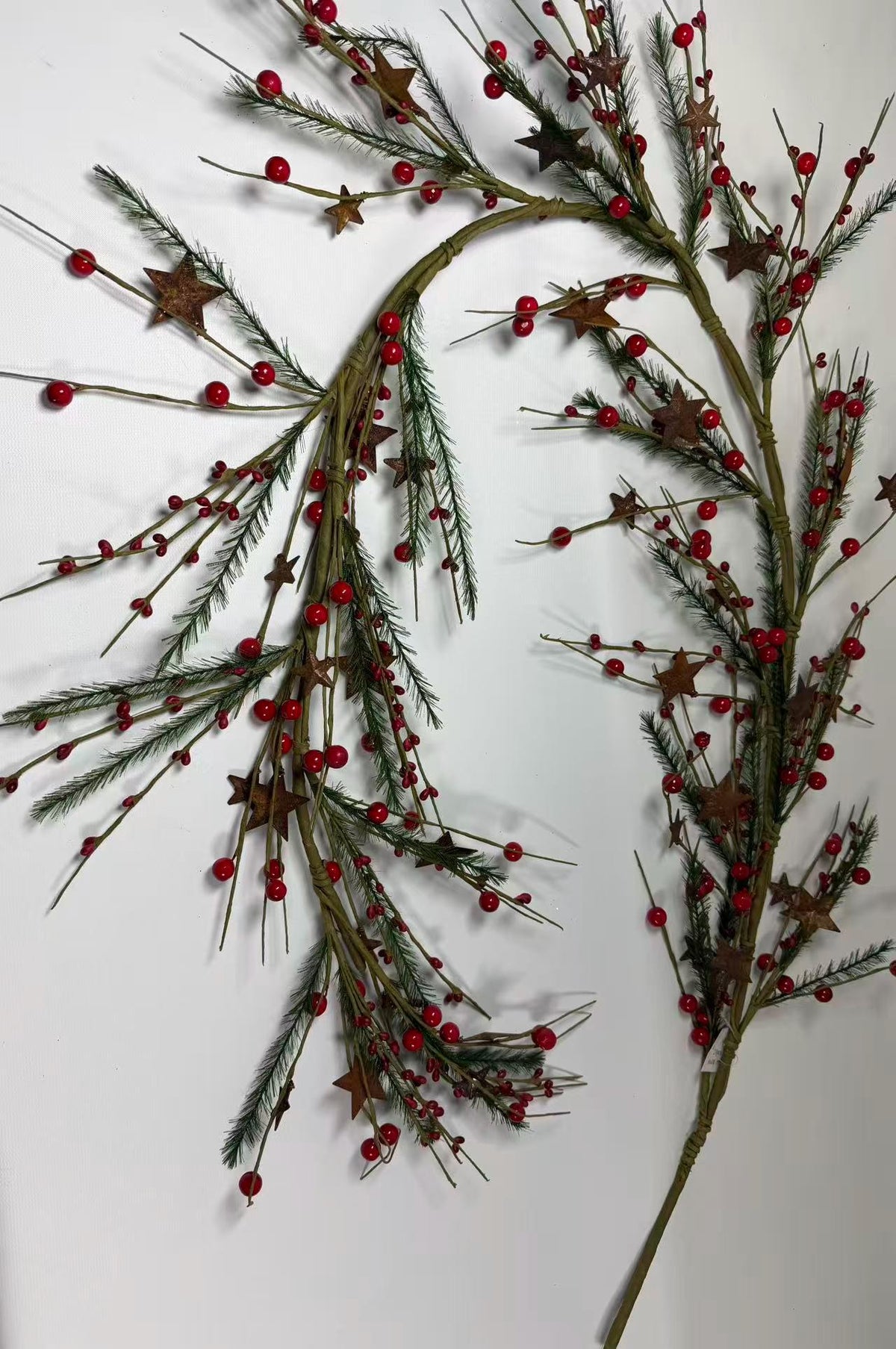 55 Inch Rustic Christmas Garland with Red Berries, Pine Greenery & Metal Stars Farmhouse Decor